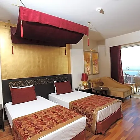 Horus Paradise Resort Side